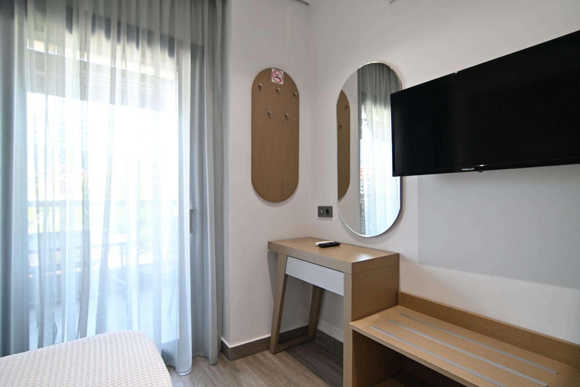 Amalia Rooms Sea View Nea Vrasna Exterior photo