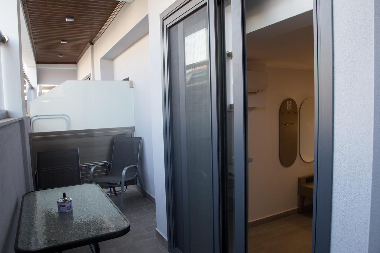 Amalia Rooms Sea View Nea Vrasna Exterior photo